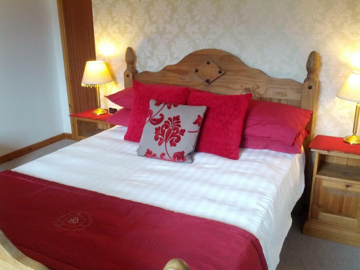 Toads Croak Bed & Breakfast Инвернес Екстериор снимка