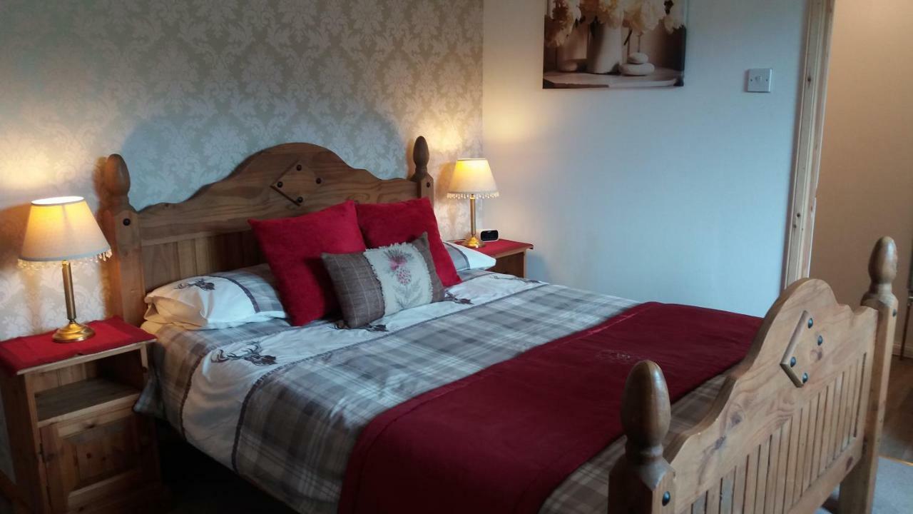 Toads Croak Bed & Breakfast Инвернес Екстериор снимка