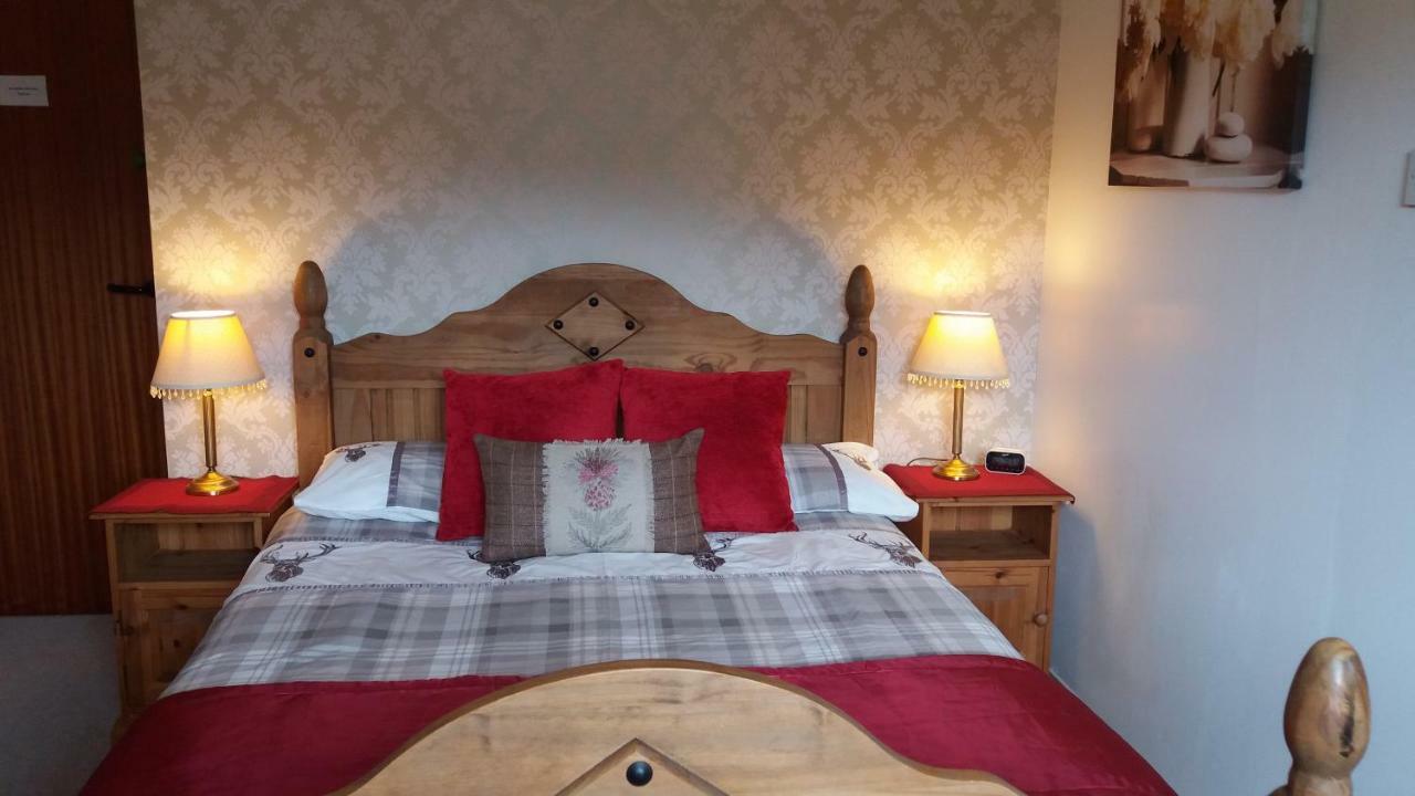 Toads Croak Bed & Breakfast Инвернес Екстериор снимка