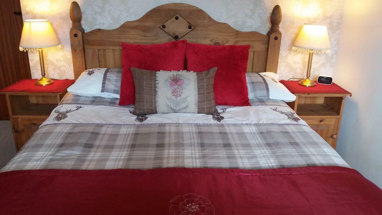 Toads Croak Bed & Breakfast Инвернес Екстериор снимка