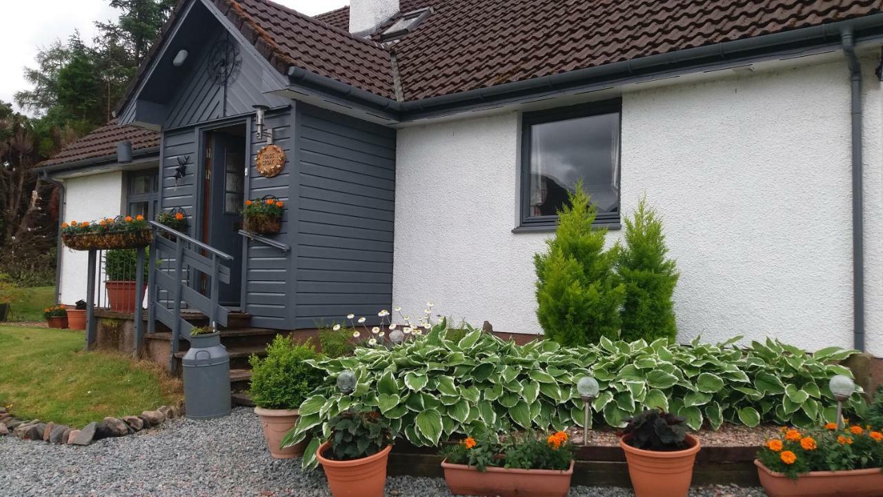 Toads Croak Bed & Breakfast Инвернес Екстериор снимка